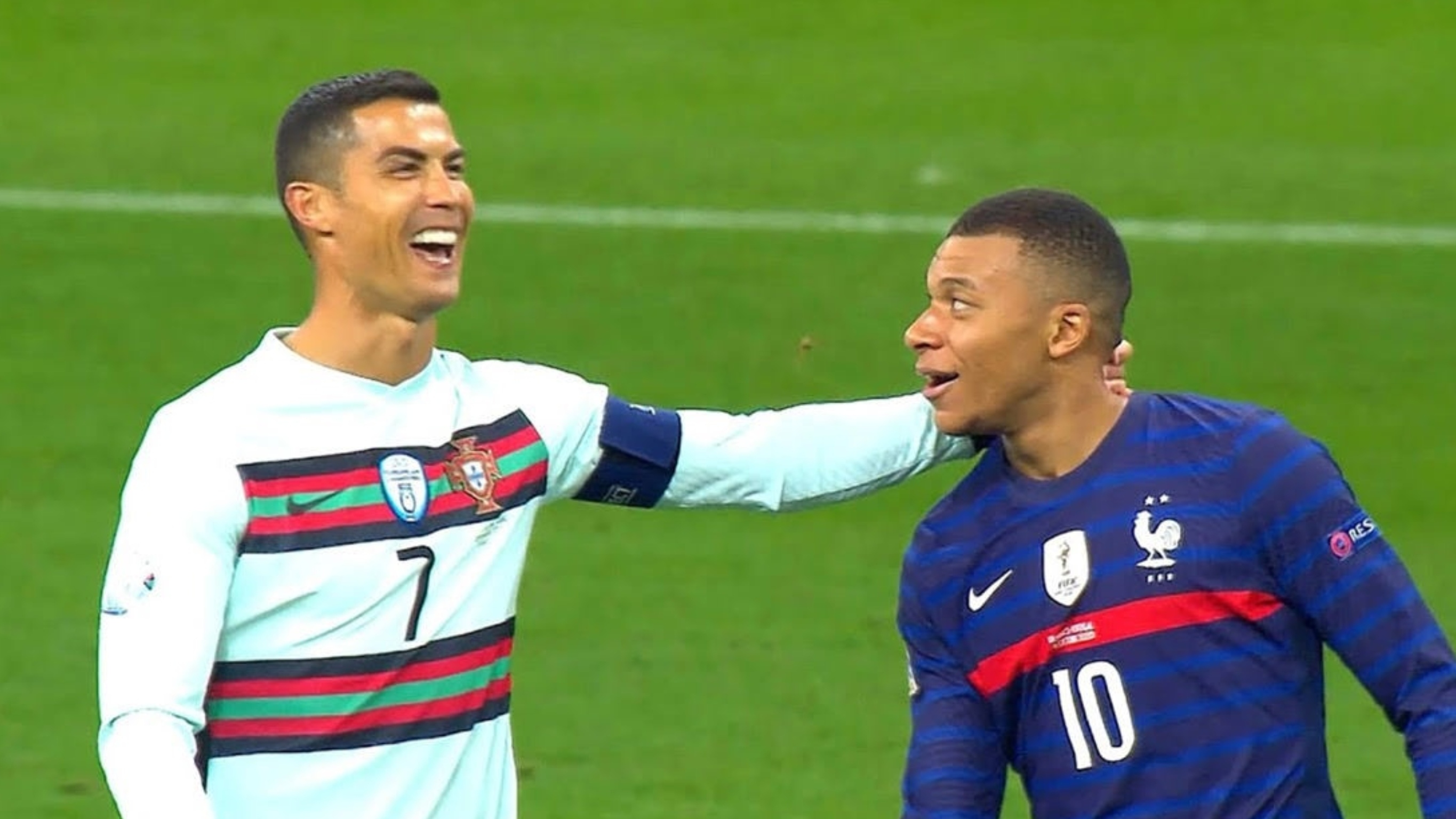 姆巴佩迎来十二赛季出色发挥,法国队观众热烈欢呼!